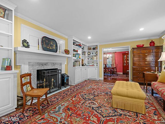5th image of 265 Fairway Drive