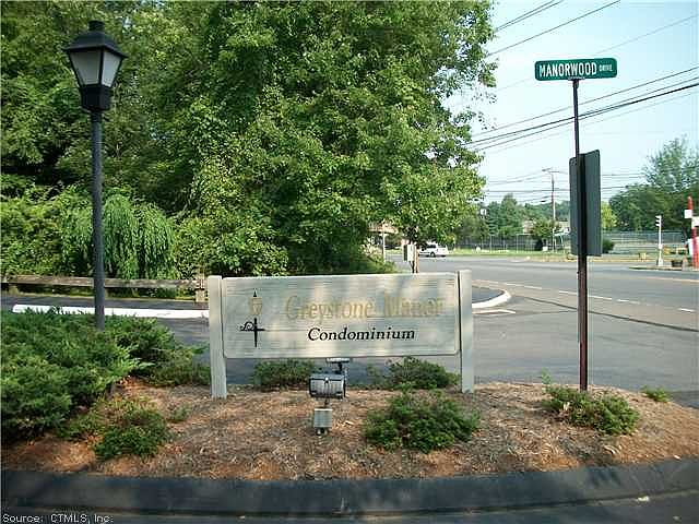 1st image of 69 Manorwood Dr