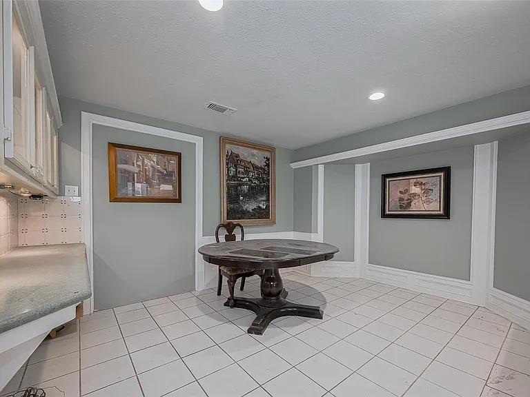 4015 Black Locust Dr — Photo 10