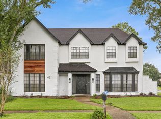 42 Grand Canyon Dr, New Orleans, LA 70131