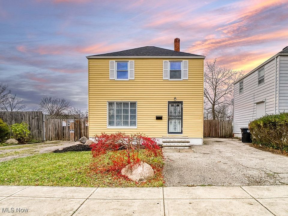 1st image of 3868 E 142nd St