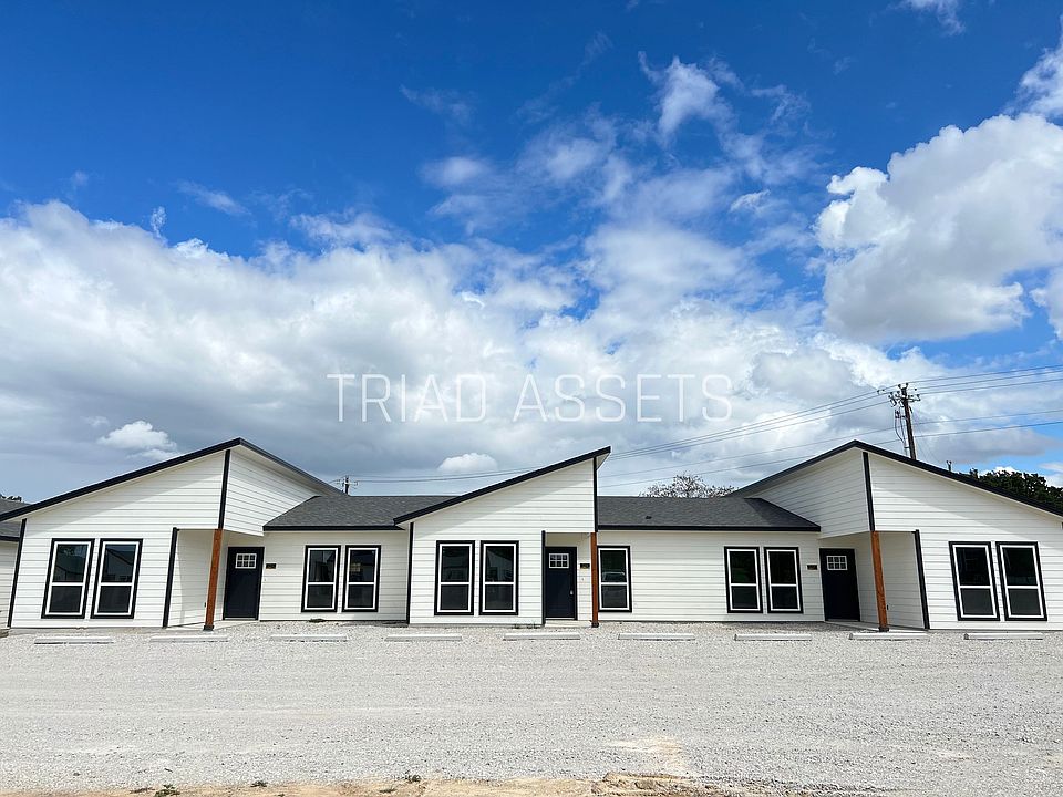 FRONT OF TRIPLEX