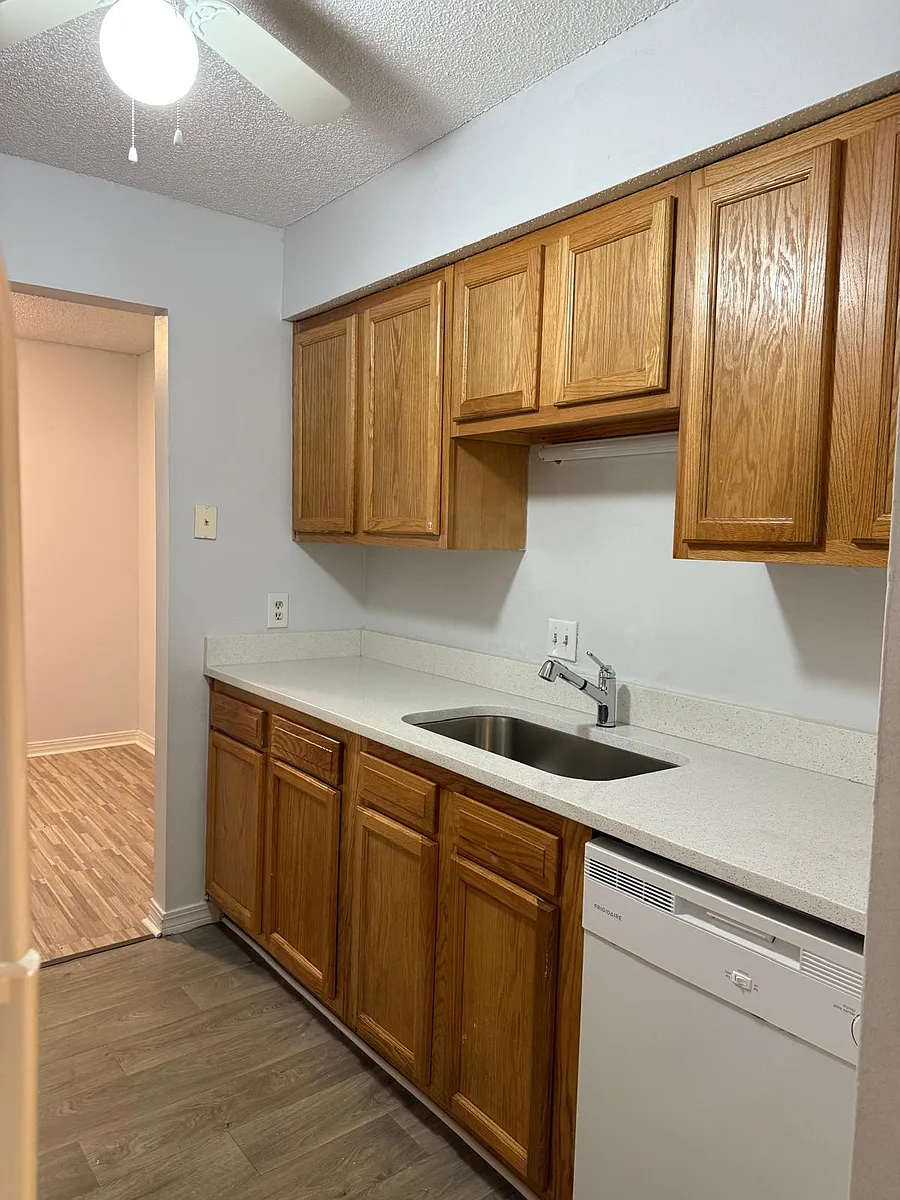 Building Photo - 459 Lombard St #1B
