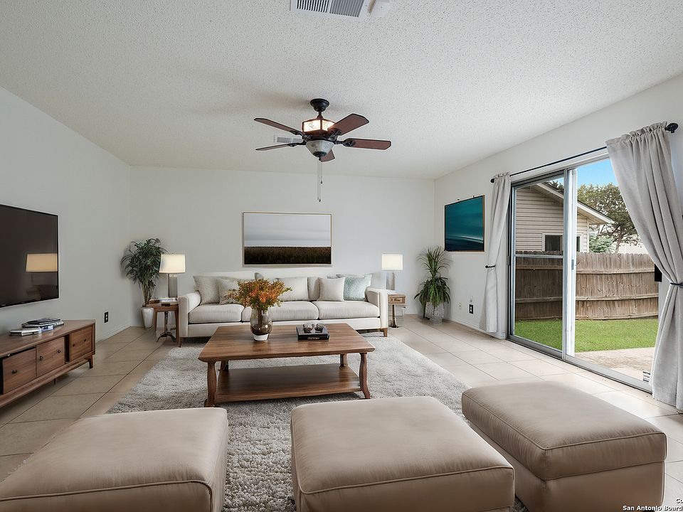 1st image of 10102 SILVERBROOK PL