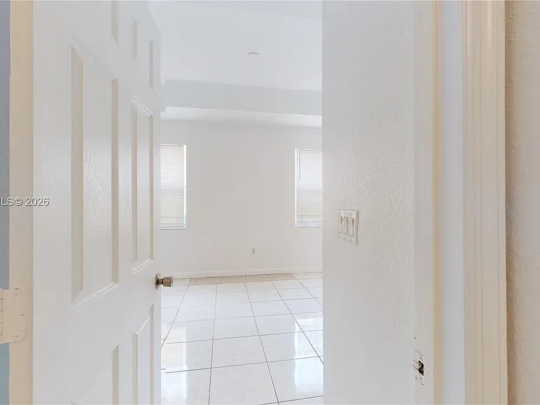2929 SE 2nd St #7 — Photo 13