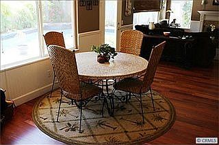 3rd image of 12 Mesa Cir