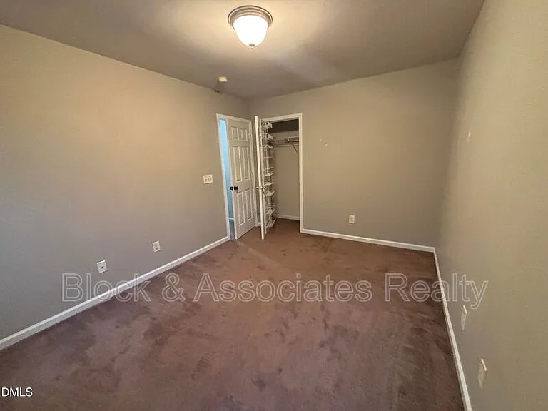 7252 Corvette Ct — Photo 58
