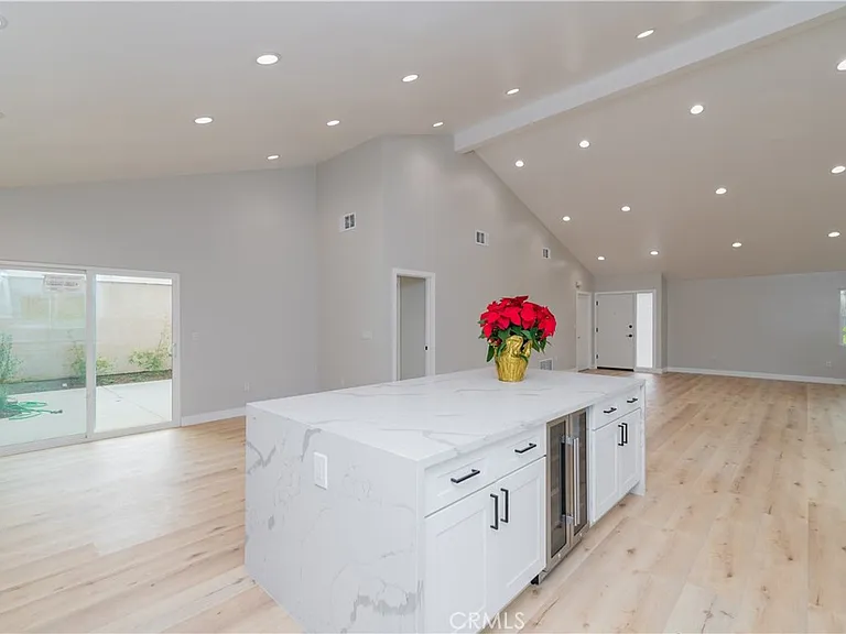 19112 Biddle Dr — Photo 8