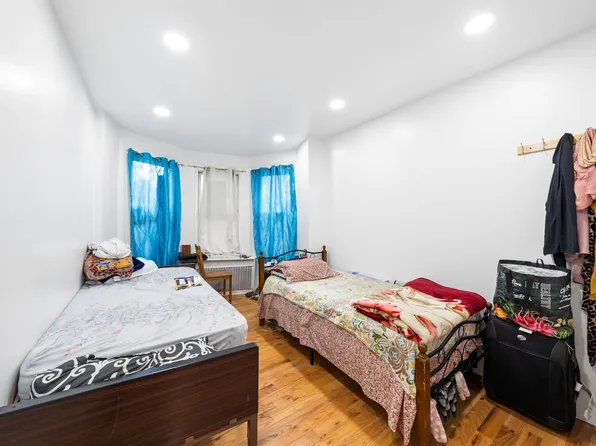 477 Mercer Street image 5 of 35