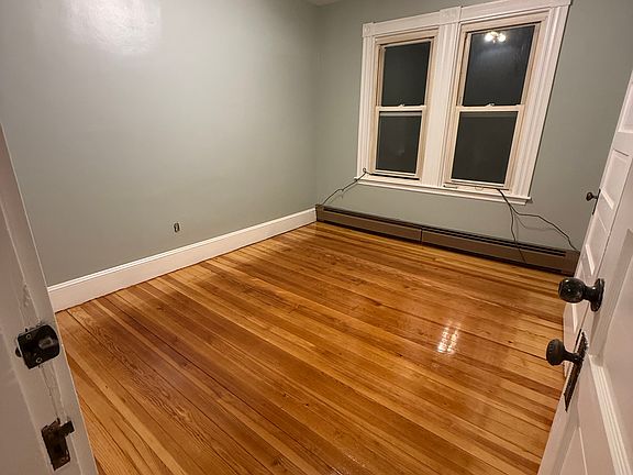 5th image of 24 Briggs St #3
