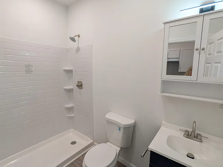 10 Sherman Pl #7 — Photo 10