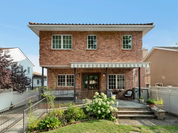 209-25 28th Avenue image 2 of 15