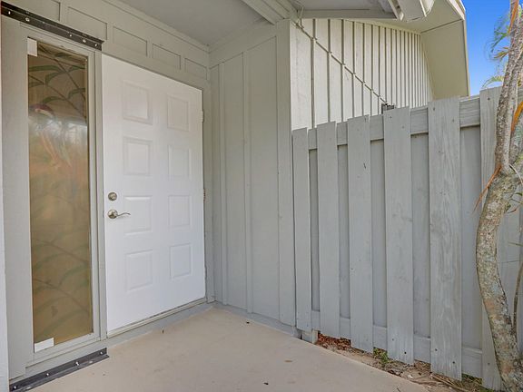 3rd image of 12837 SE Pinehurst Ct