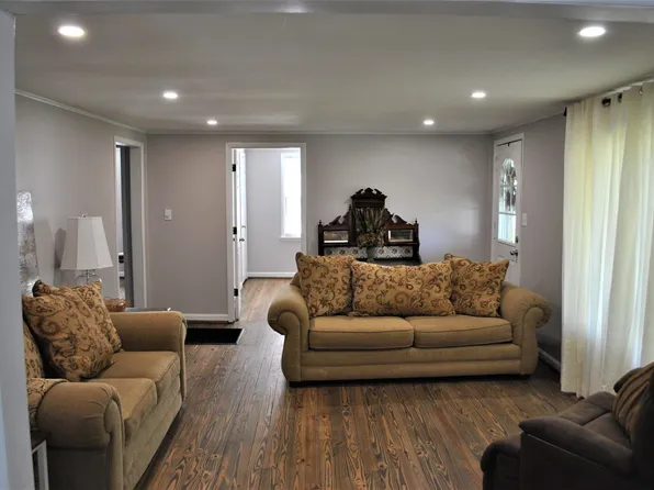 2114 Nixon Dr SE, Bessemer, AL 35022