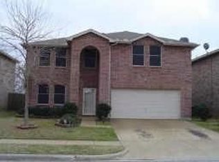 618 Silvertop Rd, Arlington, TX 76002