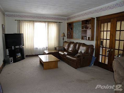 248 East Main St Living Room