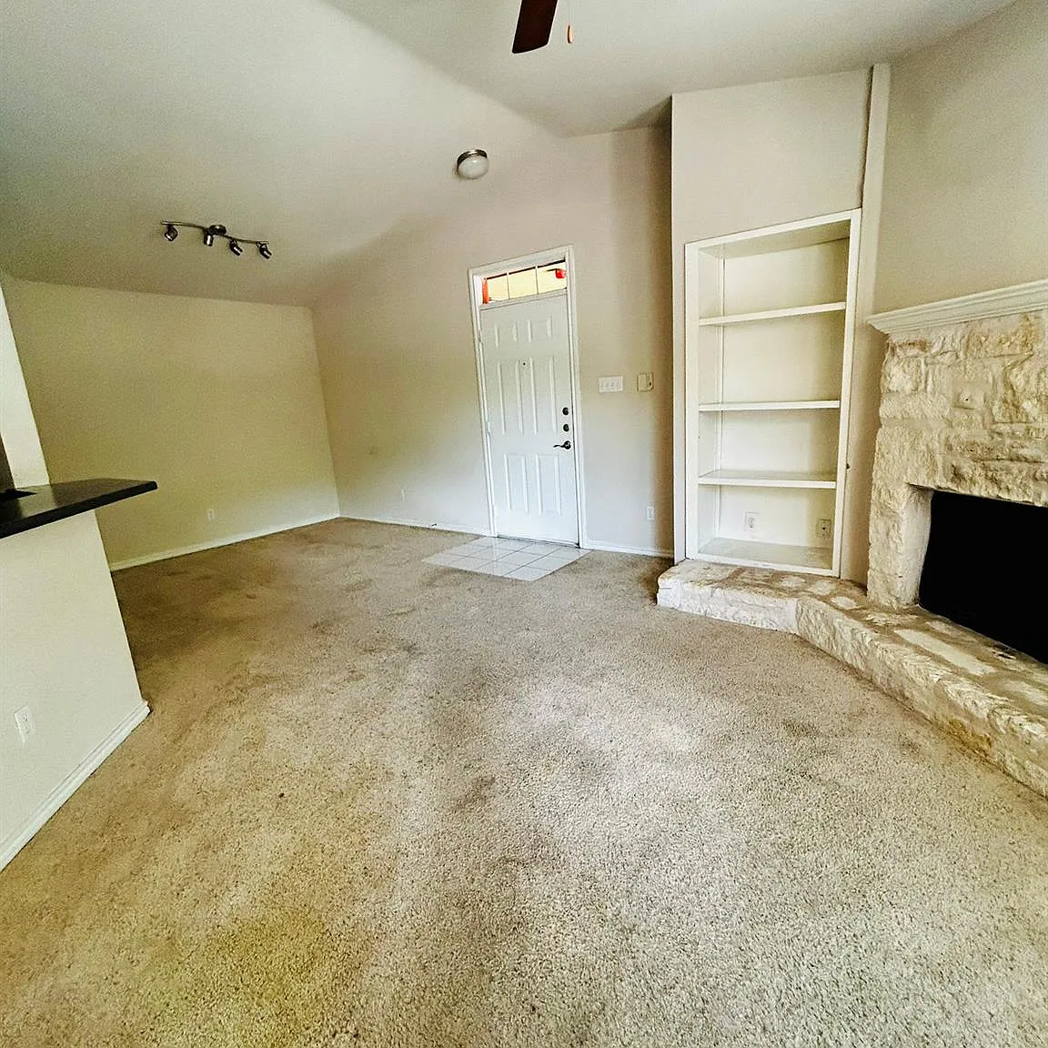 1 bed, 1.0 bath, 785 sqft, $1,195 — Photo 4