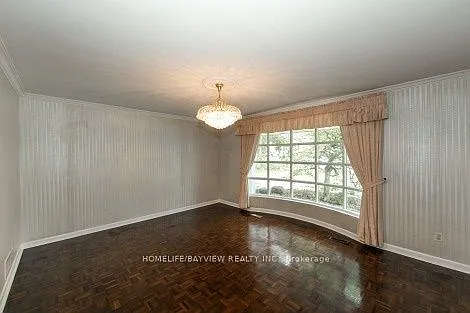 17 Royal Oak Dr — Photo 6
