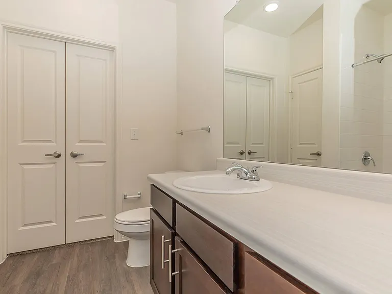 McKinney Falls Apartments — Photo 53