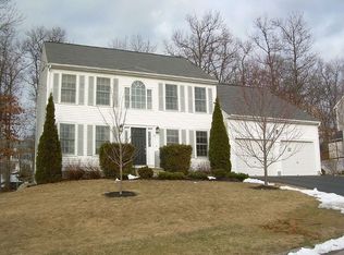 33 Cutler Ln, Manchester, NH 03104
