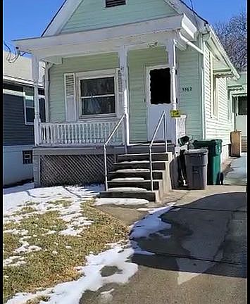 5th image of 5562 Moorhead St