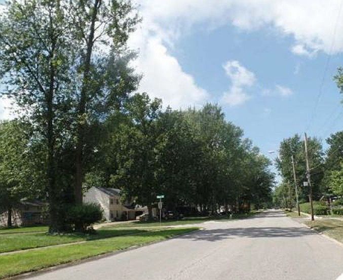 2nd image of 32799 Redwood Blvd