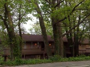 478 Shoreline Dr, Decatur, IL 62521