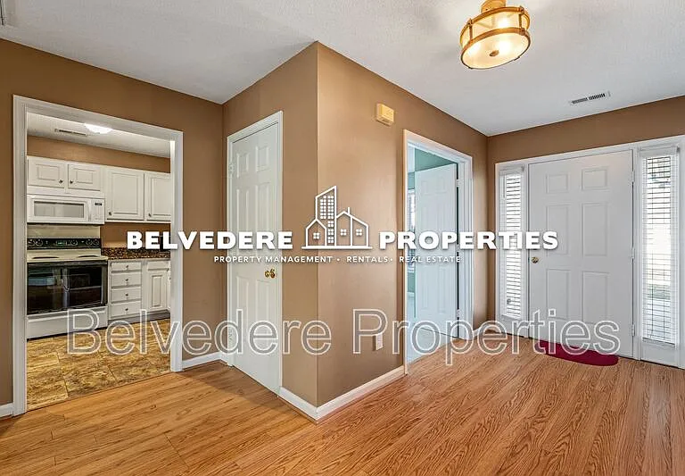 4406 Single Tree Ln — Photo 5