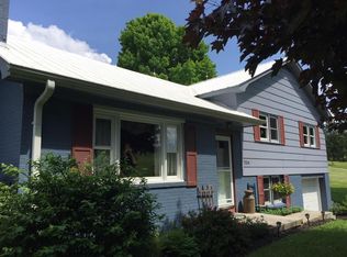 7124 Seneca Trl N, Sinks Grove, WV 24976