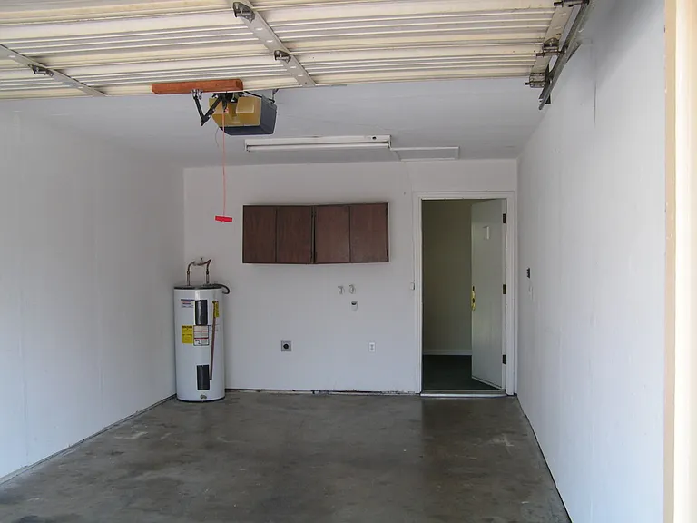 2684 Wilson Ave — Photo 8