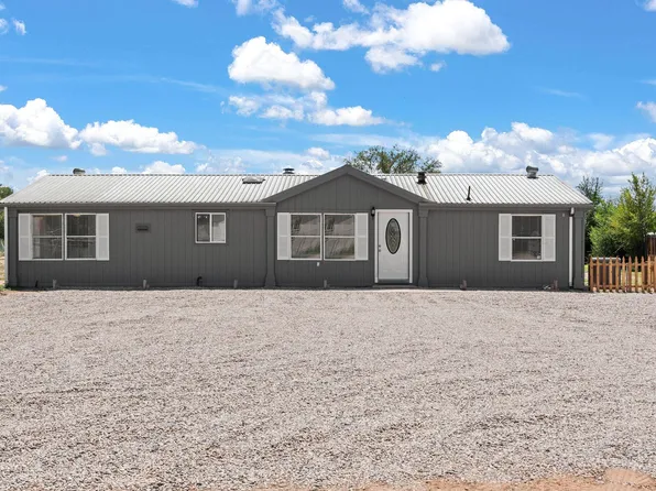 8 Merced Rd, Los Lunas, NM 87031