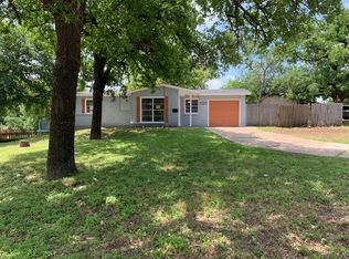 2301 Tanneyhill Ln, Fort Worth, TX 76112