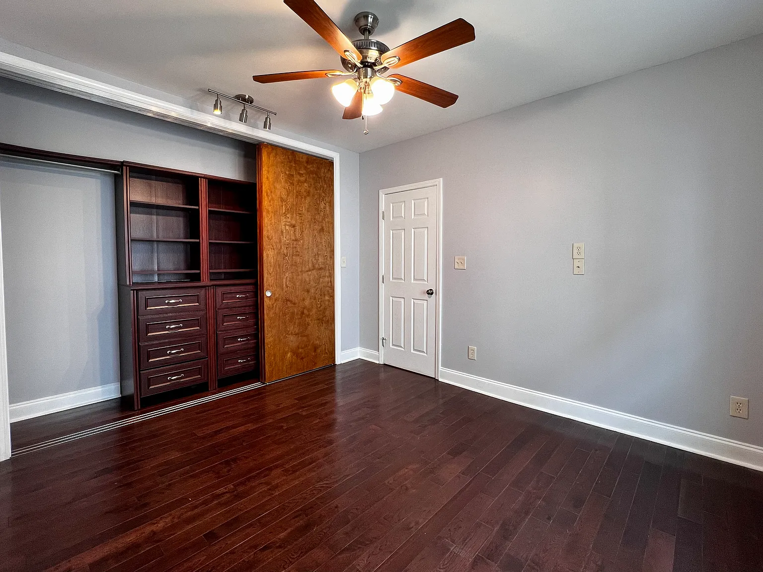 1066 Piedmont Ave NE — Photo 2