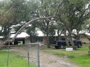 1401 18th St, Rockport, TX 78382