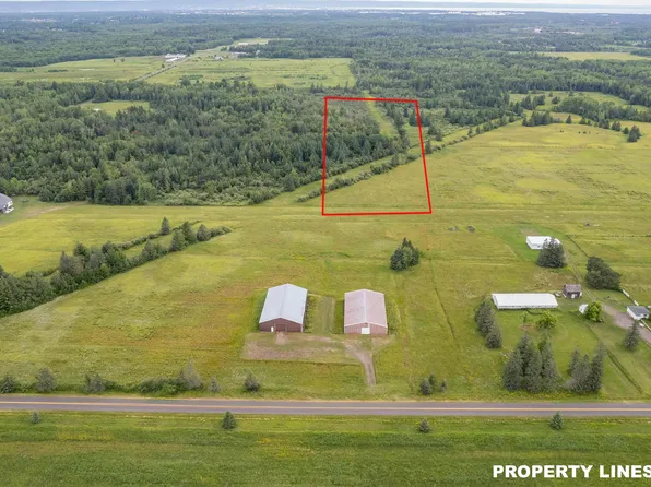 4267 E Valley Brook Rd, Superior, WI 54880