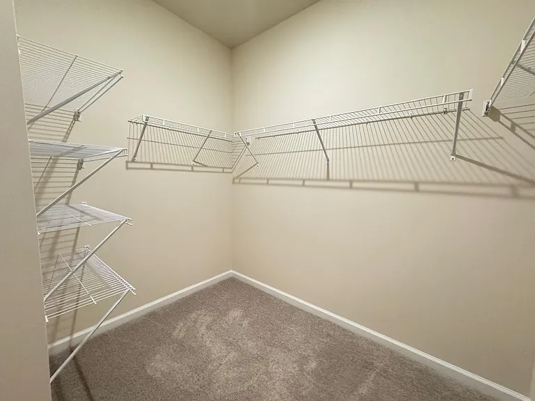 512 Campbell Rdg — Photo 9