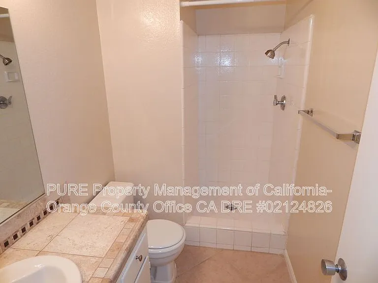 16972 Hoskins Ln #5 — Photo 6