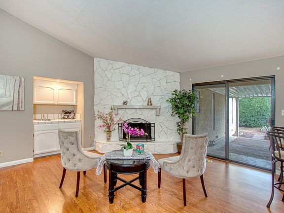 5th image of 6914 Randol Creek Dr