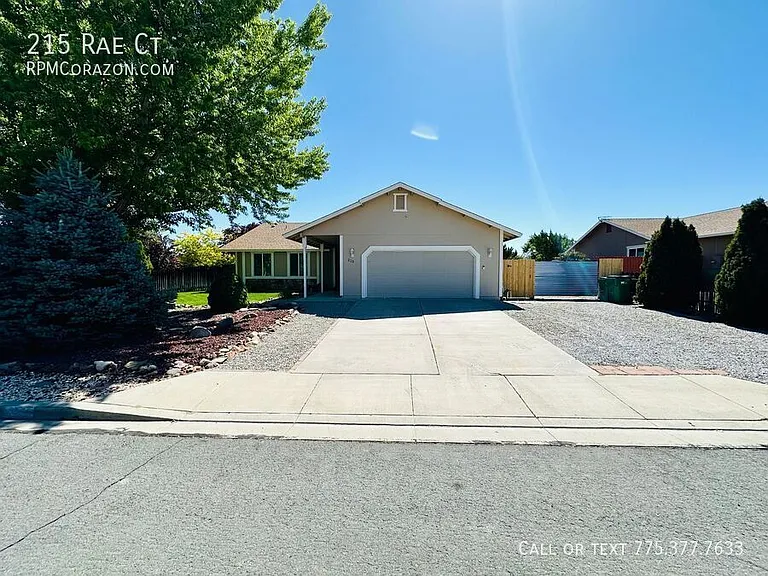 215 Rae Ct — Photo 3