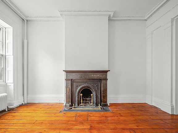 3rd image of 27 Bethune St