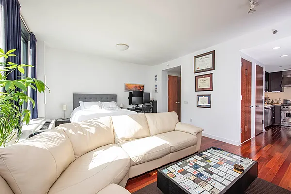 Rented by Douglas Elliman | media 15