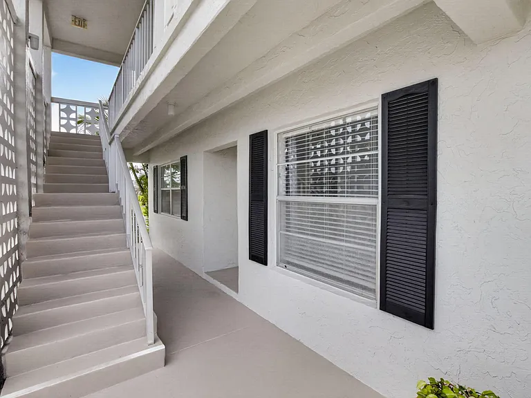 2401 Del Aire Blvd #101 — Photo 3