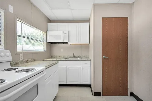 24467 Linda Ln Photo 1