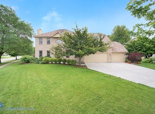 600 Westridge Dr, Aurora, IL 60504