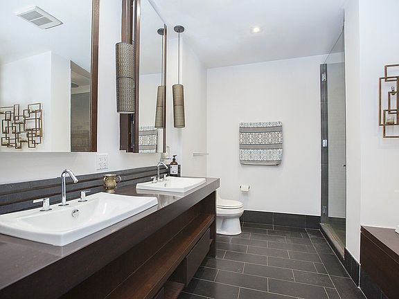 5th image of 40 Broad St APT 12A