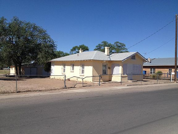 3rd image of 631 Bernard Ave