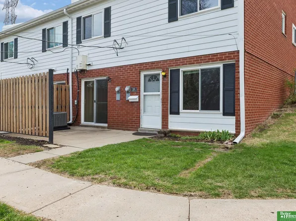 166 Arbor Ct, Omaha, NE 68108