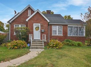 204 S 74th St, Belleville, IL 62223