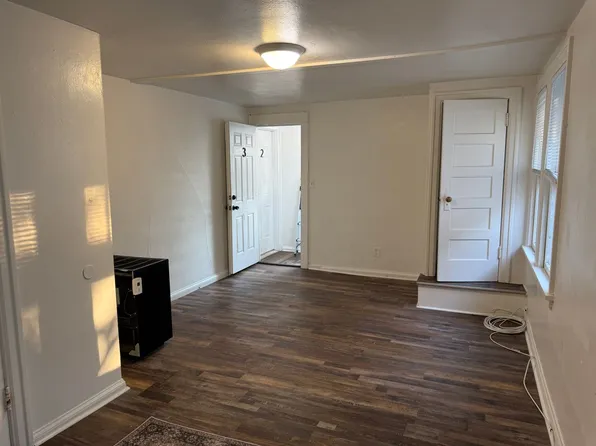 Apartment Near Hospitals, Utilities Included, 619 N 31st St APT 3, Billings, MT 59101