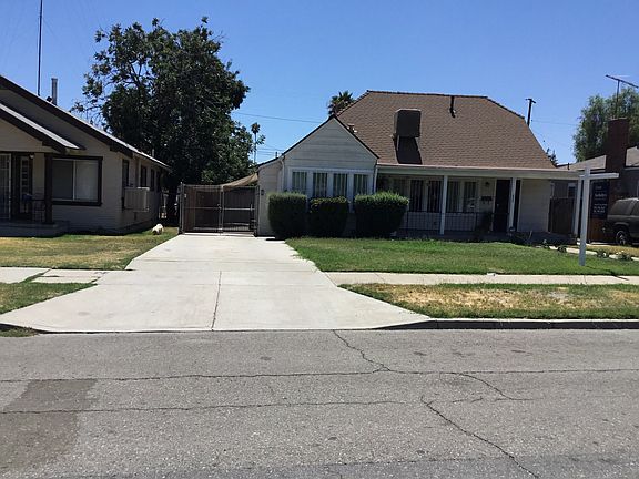 3rd image of 855 W 19th St